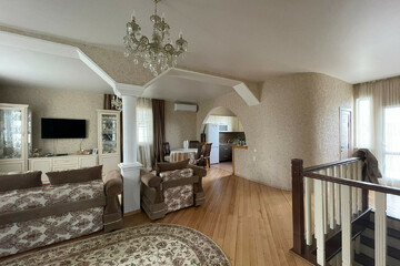 Дом, 220 м², 2 эт.