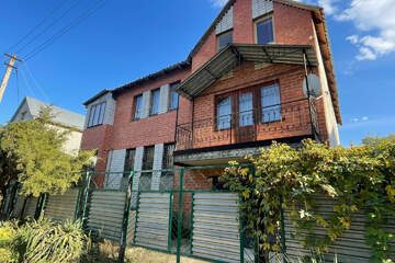 Дом, 330 м², 4 эт.