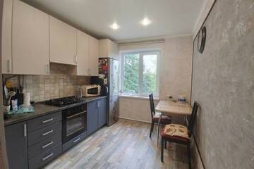 3-к квартира, 74,2 м², 1/2 эт.