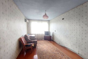 2-к квартира, 44 м², 3/3 эт.