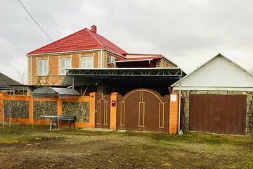 Дом, 200 м², 2 эт.