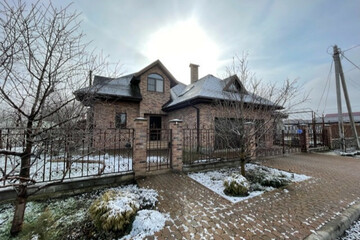 Дом, 286 м², 2 эт.