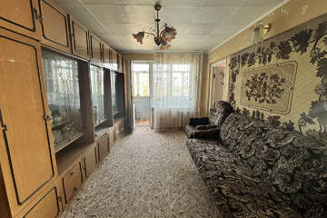 4-к квартира, 60 м², 4/5 эт.