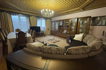 Дом, 249 м², 3 эт.