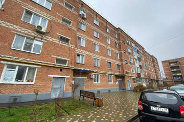 3-к квартира, 61 м², 2/5 эт.