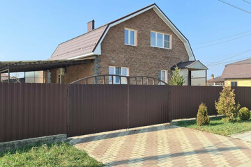 Дом, 160 м², 2 эт.