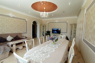 Дом, 220 м², 1 эт.