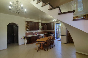 Дом, 190 м², 2 эт.