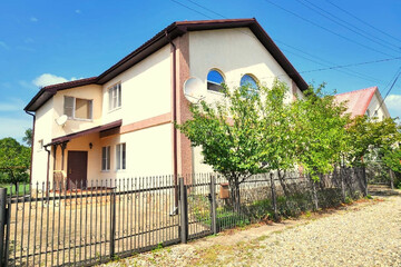 Дом, 307 м², 2 эт.