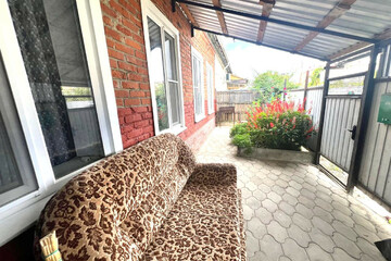 2-к квартира, 55 м², 1/1 эт.