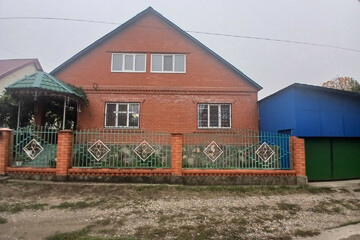 Дом, 215 м², 2 эт.