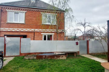 Дом, 200 м², 2 эт.