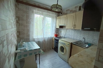 2-к квартира, 42 м², 2/2 эт.