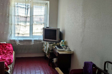 Комната, (всего 1 ком.), 12 м², 5/5 эт.