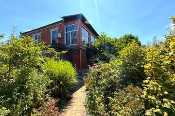 Дом, 200 м², 2 эт.