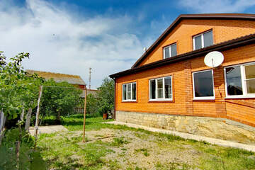 Дом, 160 м², 2 эт.