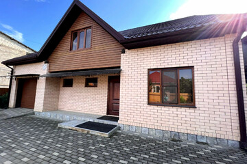 Дом, 210 м², 2 эт.