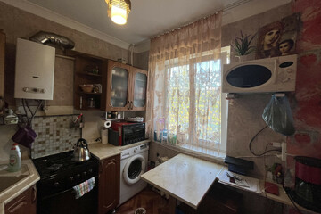 3-к квартира, 42 м², 1/2 эт.