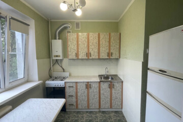 2-к квартира, 48 м², 3/5 эт.