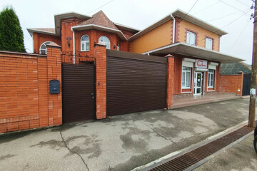 Дом, 398 м², 2 эт.