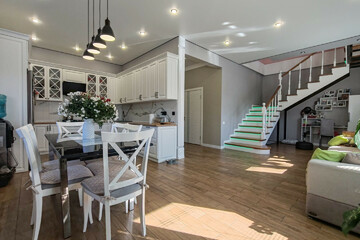 Дом, 210 м², 2 эт.