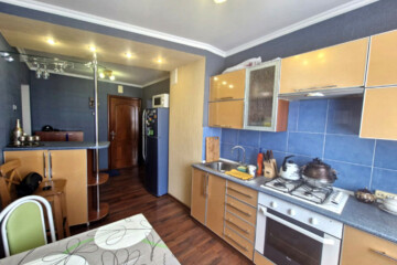 2-к квартира, 52 м², 6/9 эт.