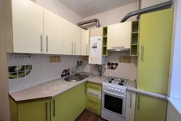 1-к квартира, 35 м², 1/3 эт.