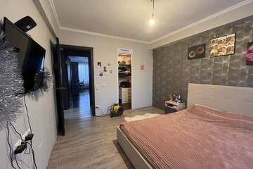 2-к квартира, 50 м², 5/5 эт.