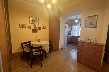 4-к квартира, 75 м², 2/9 эт.