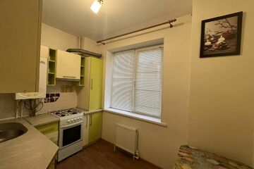 1-к квартира, 34 м², 1/3 эт.